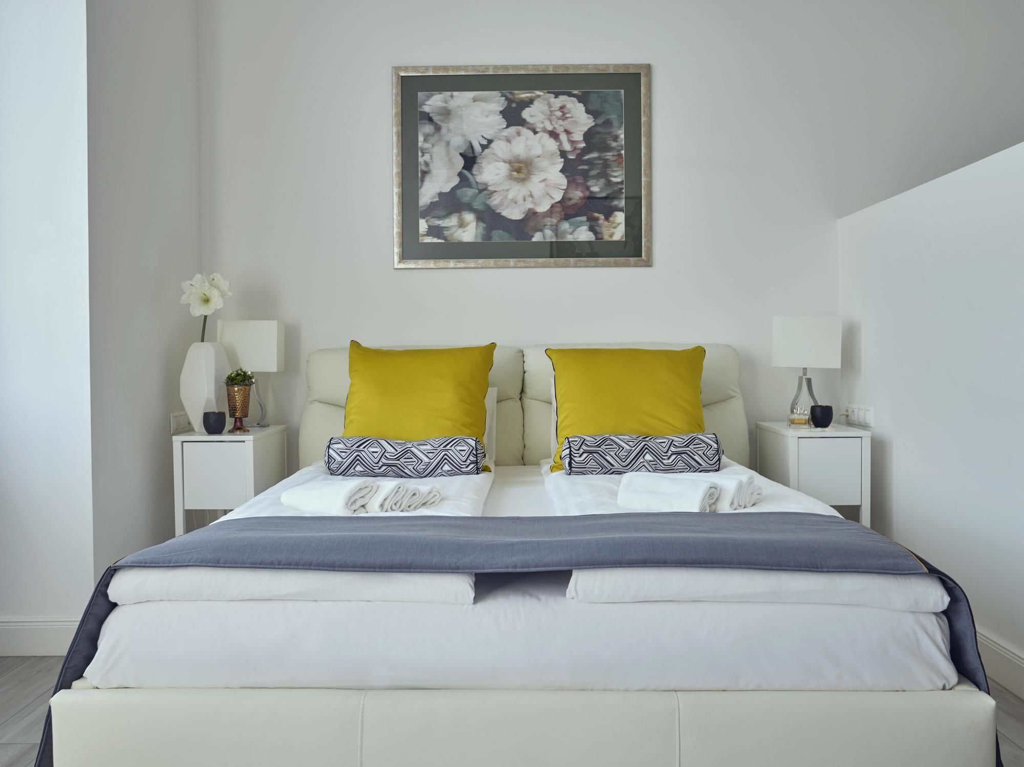 7Seasons Central Suites Budapest Esterno foto