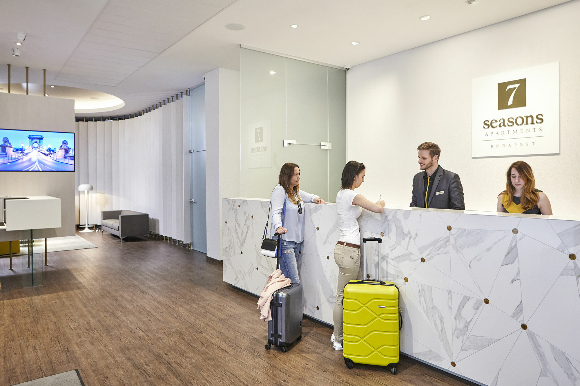 7Seasons Central Suites Budapest Esterno foto